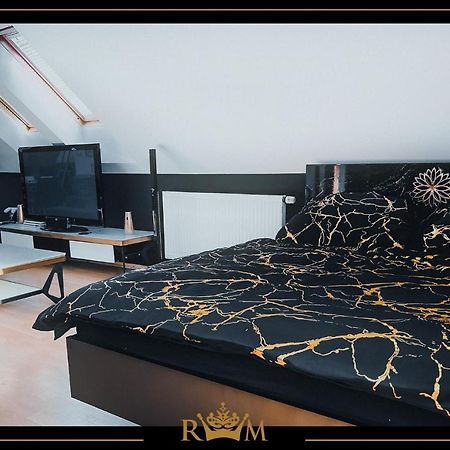 Rm Luxury Apartment In Prague • 6 People • Free Parking • Pets Exteriér fotografie