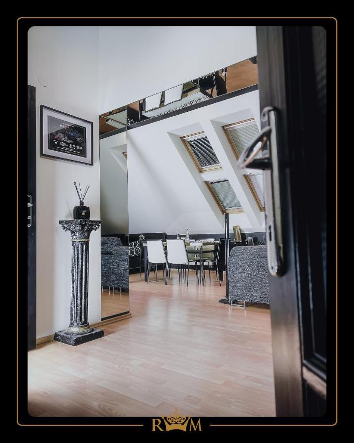 Rm Luxury Apartment In Prague • 6 People • Free Parking • Pets Exteriér fotografie