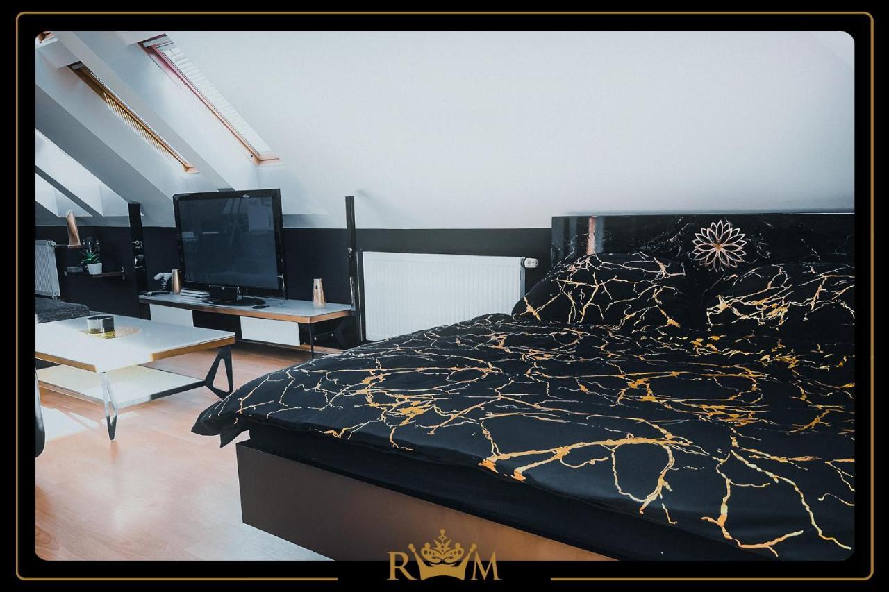 Rm Luxury Apartment In Prague • 6 People • Free Parking • Pets Exteriér fotografie