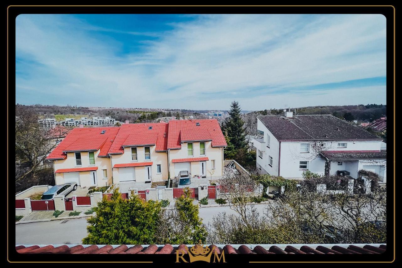 Rm Luxury Apartment In Prague • 6 People • Free Parking • Pets Exteriér fotografie